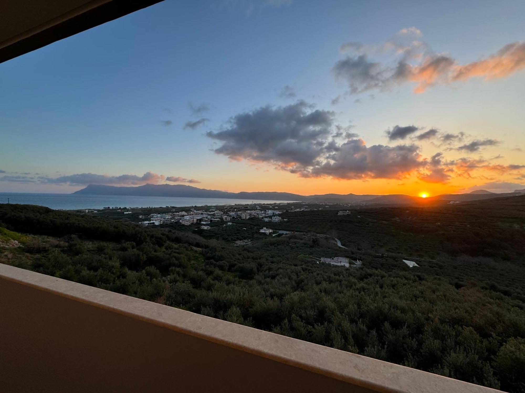 Emmanuel'S Sea View Luxury Apartment Kissamos Exterior photo